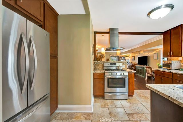 720 S Parton, Santa Ana, CA 92701