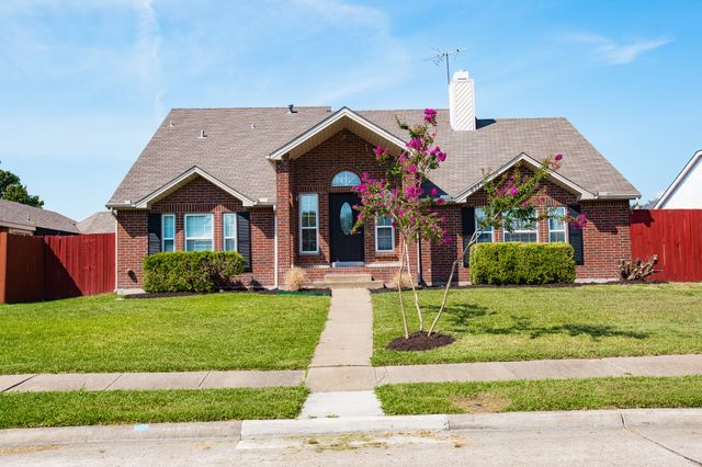 8117 Trail Lake Drive, Rowlett, TX 75088