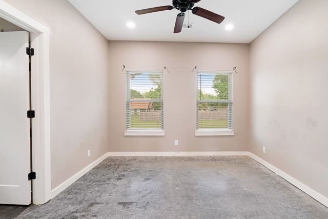 675 High Street, Blossom, TX 75416