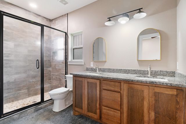 675 High Street, Blossom, TX 75416