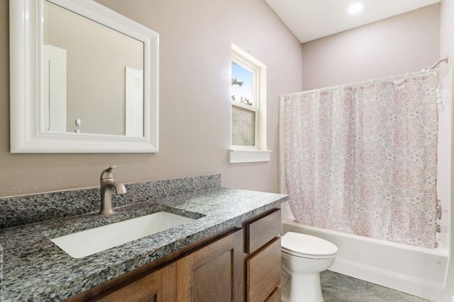675 High Street, Blossom, TX 75416