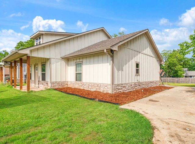 675 High Street, Blossom, TX 75416