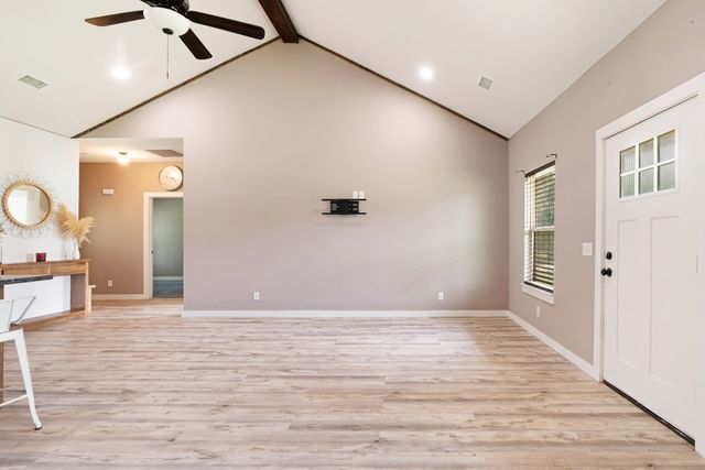 675 High Street, Blossom, TX 75416