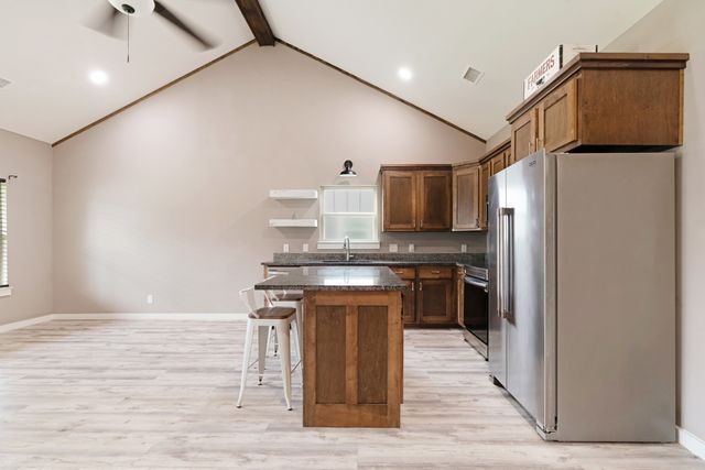 675 High Street, Blossom, TX 75416