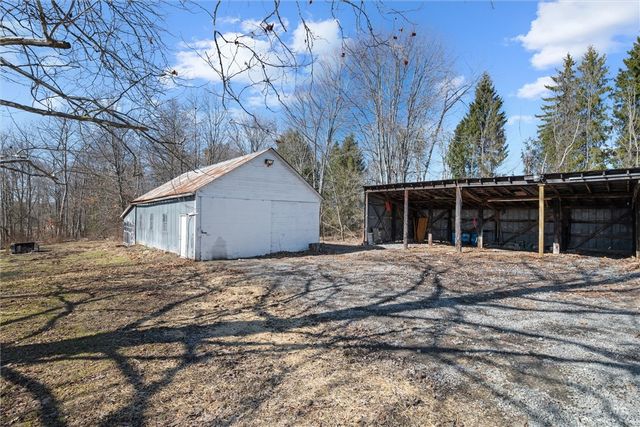 2459 Hillsville Road, Mahoning Twp, PA 16116