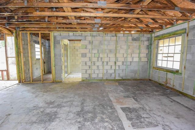 343 LINCOLN AVENUE, Brooksville, FL 34604