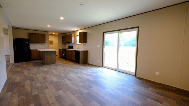 161 Azalea CT, Dale, TX 78616