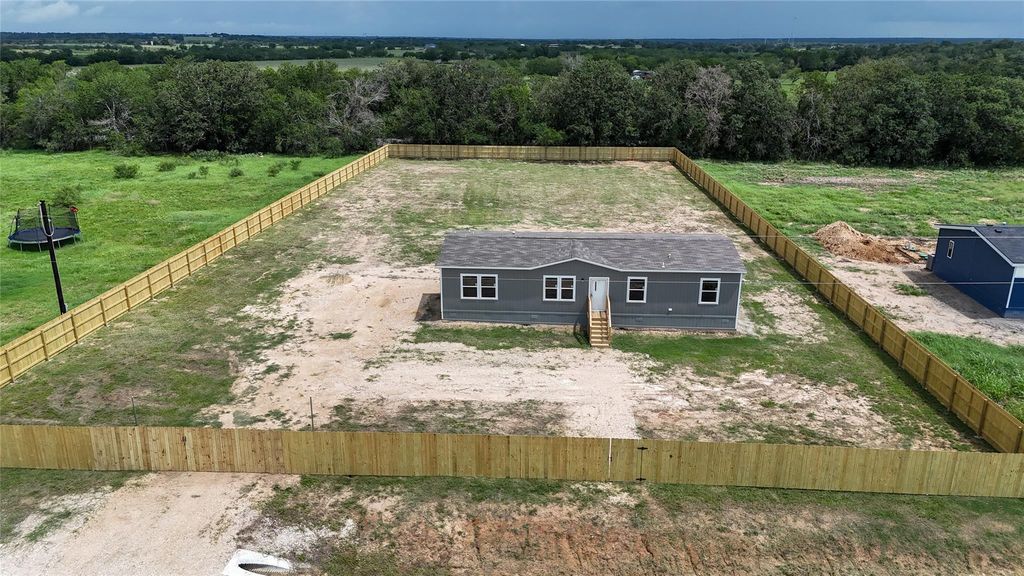 161 Azalea CT, Dale, TX 78616