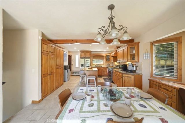 26210 Circle Drive, Lake Arrowhead, CA 92352