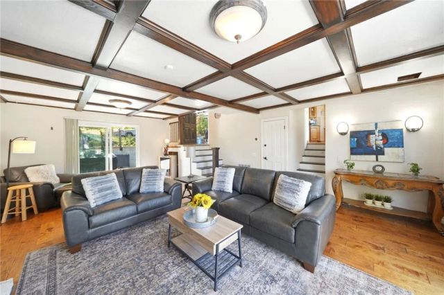 26210 Circle Drive, Lake Arrowhead, CA 92352