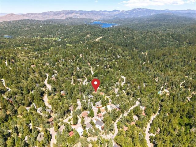 26210 Circle Drive, Lake Arrowhead, CA 92352