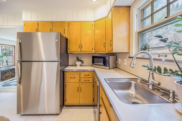 1605 E Stadium Boulevard, Ann Arbor, MI 48104