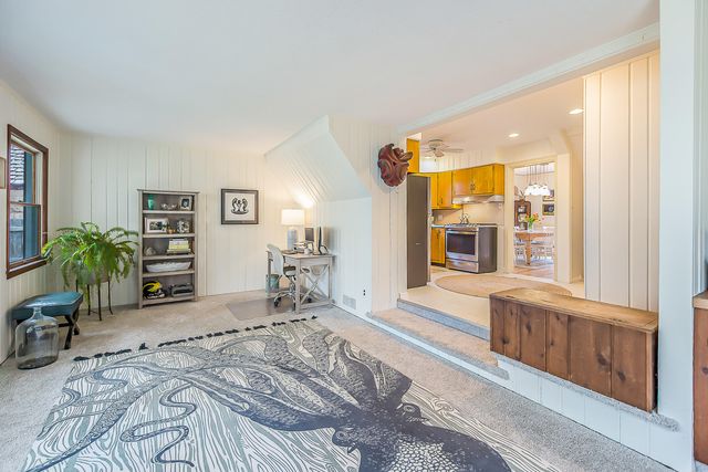 1605 E Stadium Boulevard, Ann Arbor, MI 48104