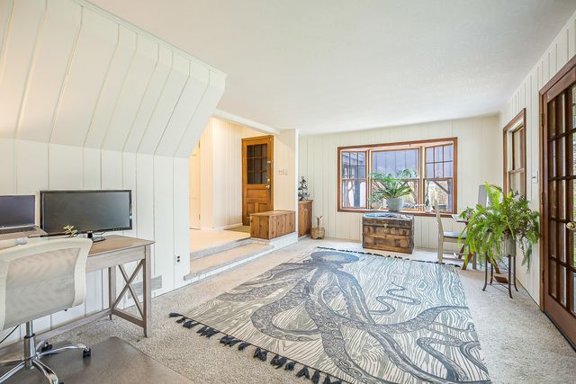 1605 E Stadium Boulevard, Ann Arbor, MI 48104