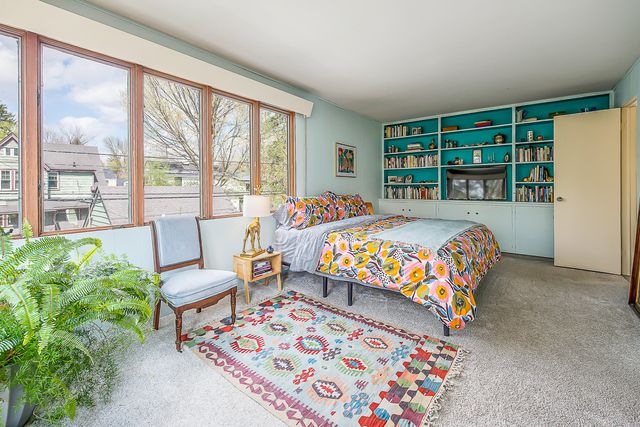 1605 E Stadium Boulevard, Ann Arbor, MI 48104