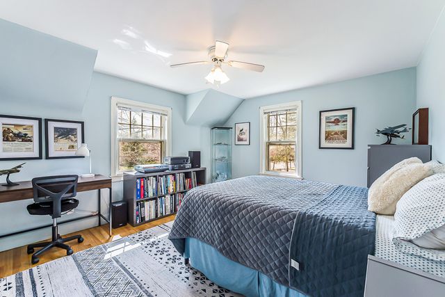 1605 E Stadium Boulevard, Ann Arbor, MI 48104