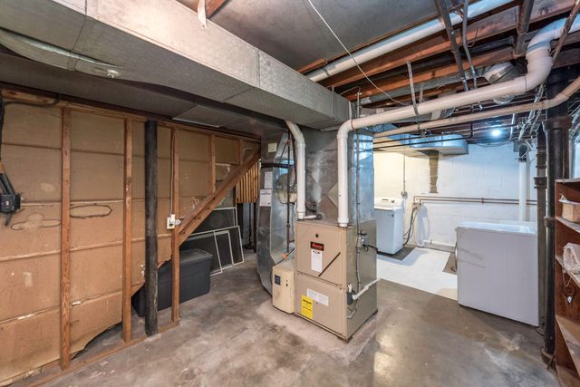 1605 E Stadium Boulevard, Ann Arbor, MI 48104