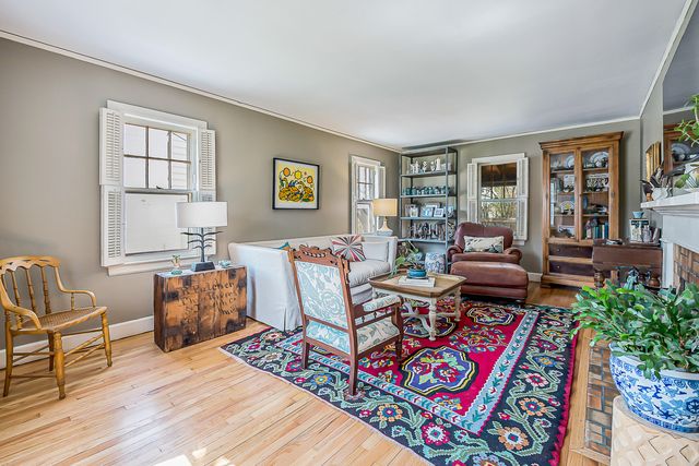 1605 E Stadium Boulevard, Ann Arbor, MI 48104