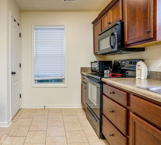 354 Wildwood Point, Jonesboro, AR 72405