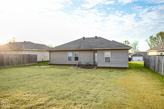 354 Wildwood Point, Jonesboro, AR 72405