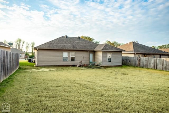 354 Wildwood Point, Jonesboro, AR 72405