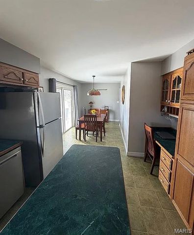 210 Aldergate Street, Farmington, MO 63640