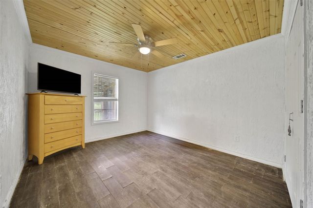 9 Wood Forest Drive, New Waverly, TX 77358