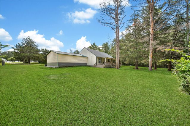 9 Wood Forest Drive, New Waverly, TX 77358