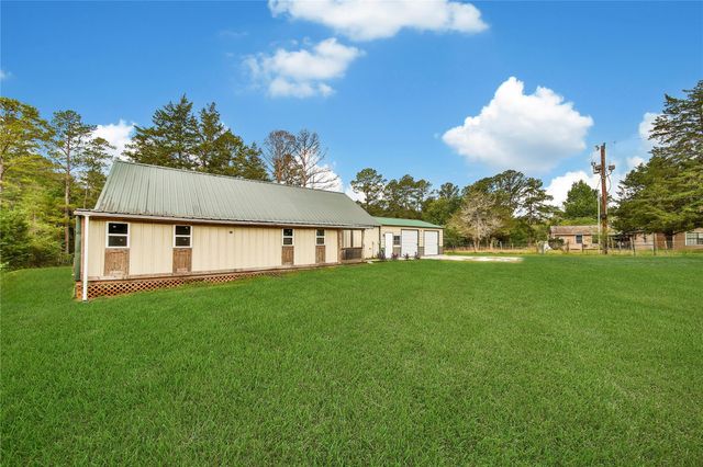 9 Wood Forest Drive, New Waverly, TX 77358