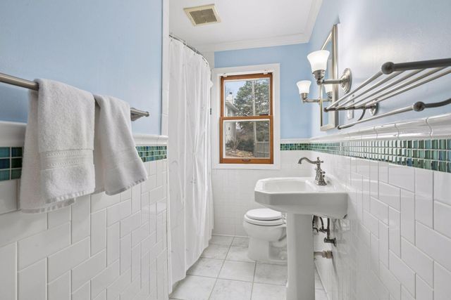 5620 21st Avenue S, Minneapolis, MN 55417