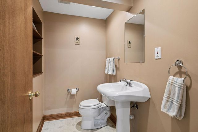 5620 21st Avenue S, Minneapolis, MN 55417