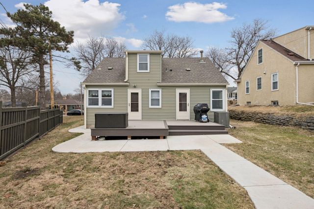 5620 21st Avenue S, Minneapolis, MN 55417