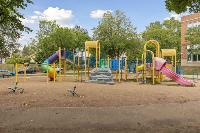 5620 21st Avenue S, Minneapolis, MN 55417