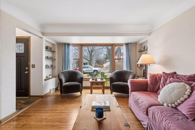 5620 21st Avenue S, Minneapolis, MN 55417