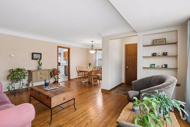 5620 21st Avenue S, Minneapolis, MN 55417