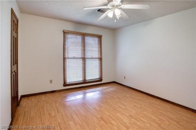 2700 S 87th Drive, Fort Smith, AR 72903