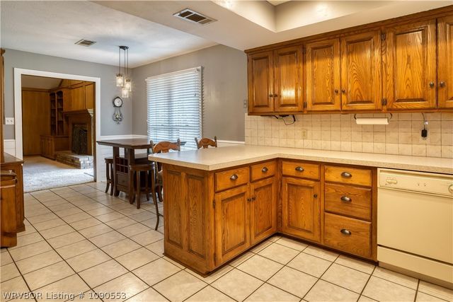 2700 S 87th Drive, Fort Smith, AR 72903