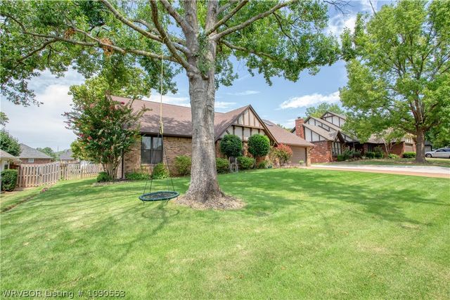2700 S 87th Drive, Fort Smith, AR 72903