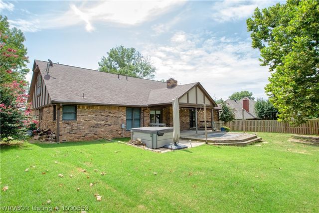 2700 S 87th Drive, Fort Smith, AR 72903