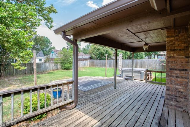2700 S 87th Drive, Fort Smith, AR 72903