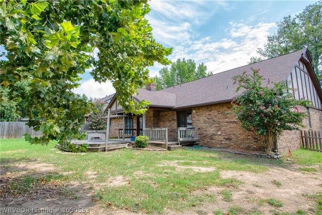 2700 S 87th Drive, Fort Smith, AR 72903