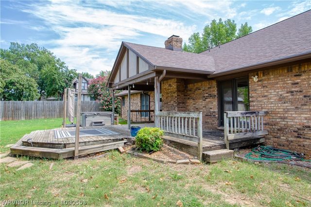 2700 S 87th Drive, Fort Smith, AR 72903