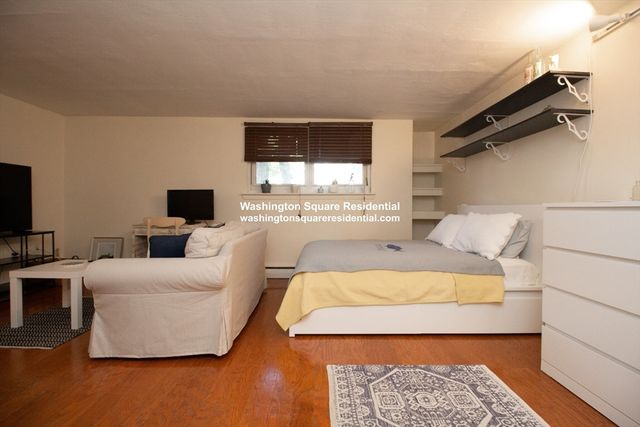 105 Chestnut St 1B, Brookline, MA 02445