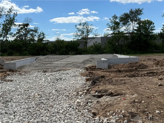 429 Brubaker Drive, New Carlisle, OH 45344