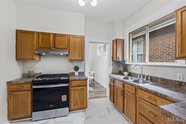 6856 Plymouth Avenue, University City, MO 63130