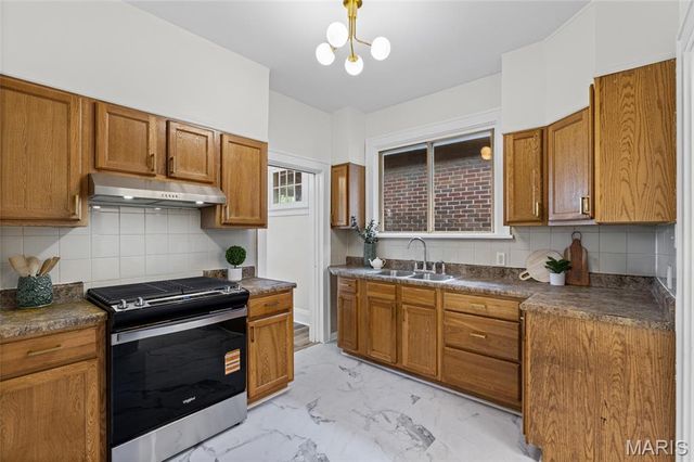 6856 Plymouth Avenue, University City, MO 63130