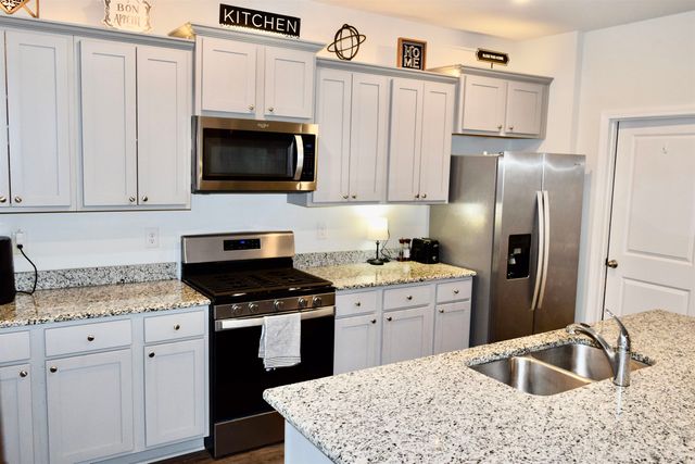 372 Emery Oak Dr., Murrells Inlet, SC 29576