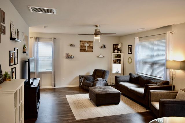 372 Emery Oak Dr., Murrells Inlet, SC 29576