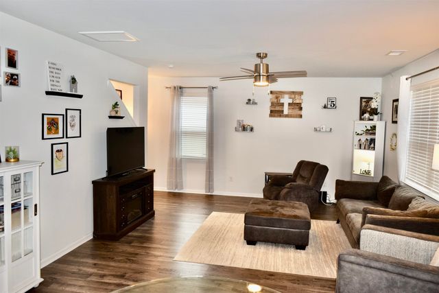 372 Emery Oak Dr., Murrells Inlet, SC 29576