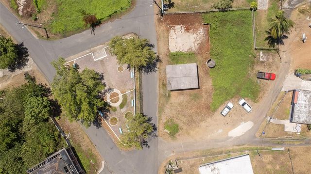 172 COMM. SANTA MARÍA, Vieques, PR 00765